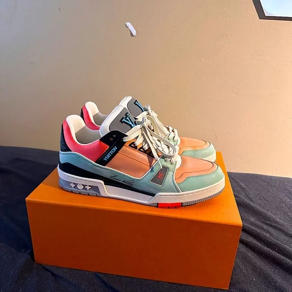 LV Trainer Sneaker -orange